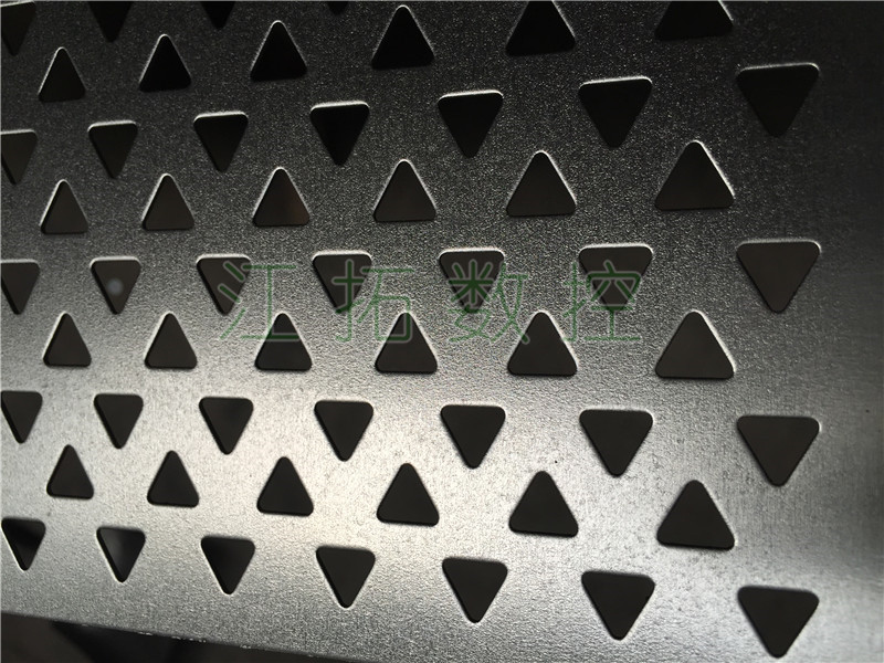三角形孔不銹鋼沖孔網(wǎng)
